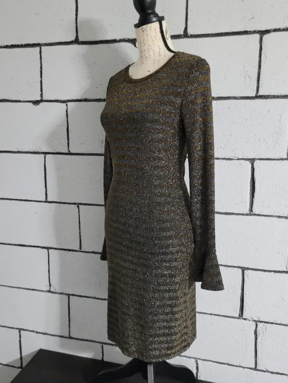 Michael Kors figure flattering